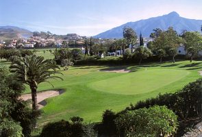 Los Naranjos Golf club in Nueva Andalucia